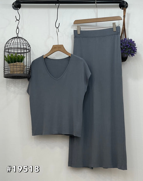 Women Casual Tops and Skirts